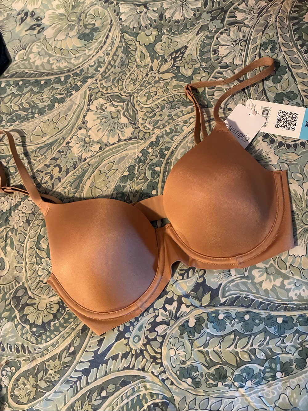 NWT b. Tempt’d sz32c Smooth T-Shirt Bra in Tan